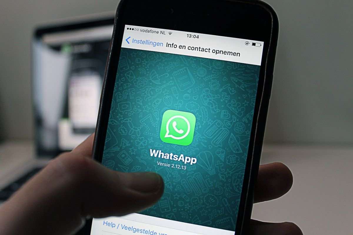 whatsapp come spiare